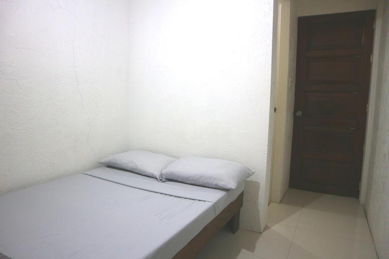 Hotel Casa Ilustre Balayan Екстер'єр фото