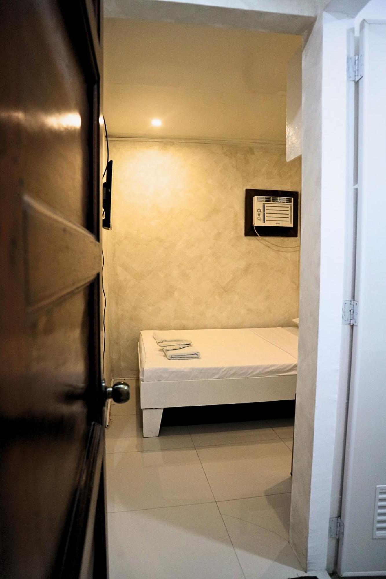 Hotel Casa Ilustre Balayan Екстер'єр фото