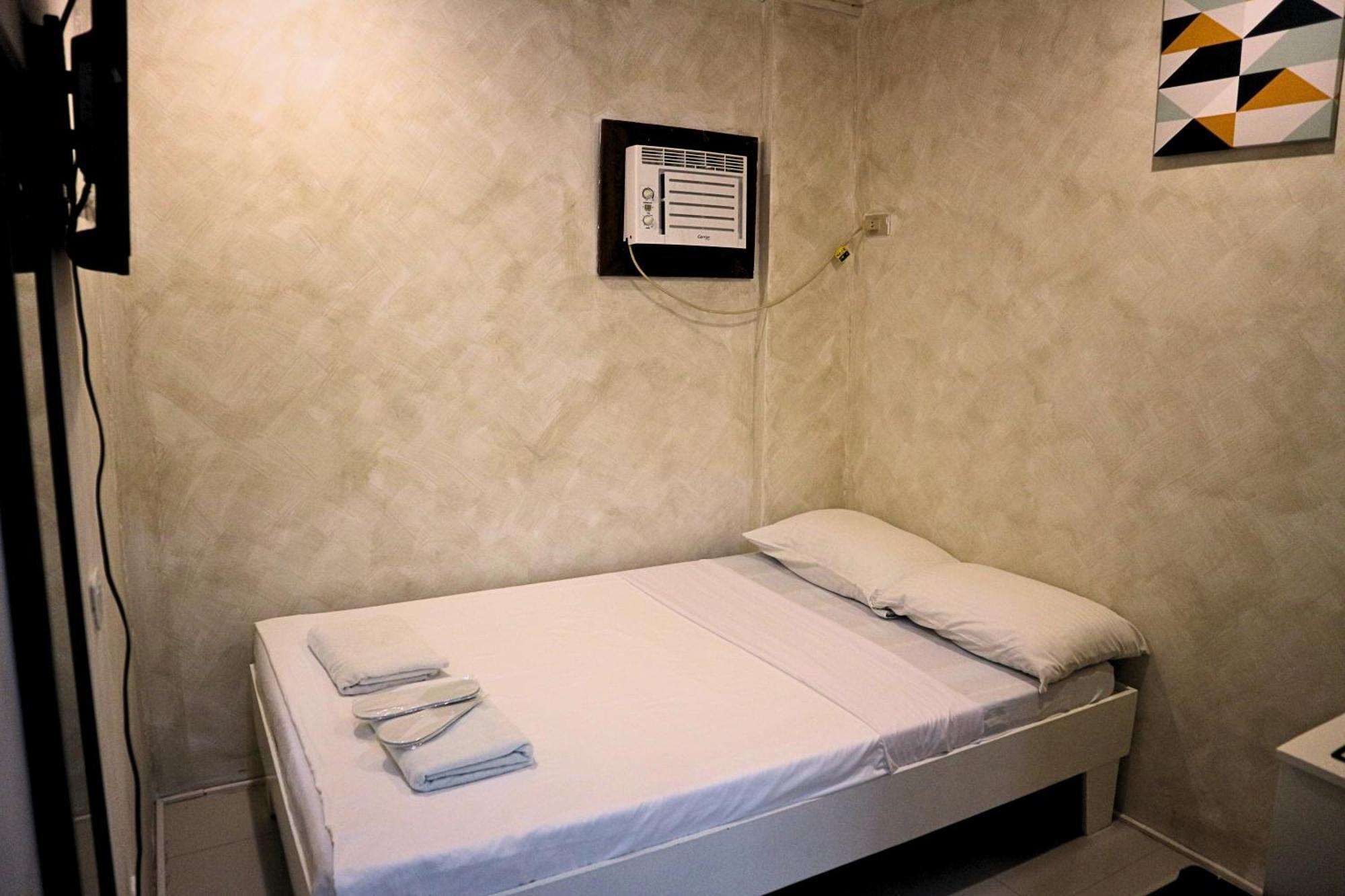 Hotel Casa Ilustre Balayan Екстер'єр фото